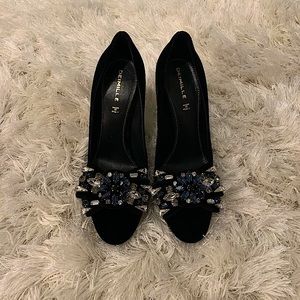 DEIMILLE size 39 Black Velvet Pumps
